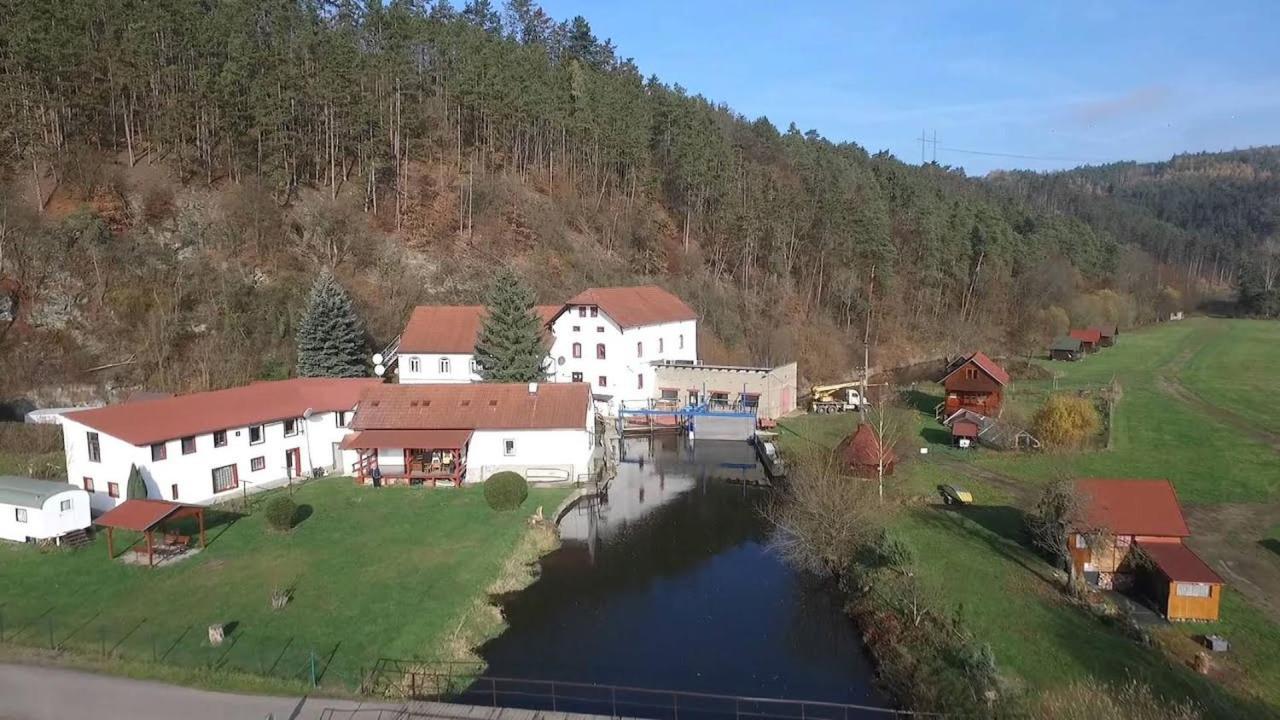 Ferienwohnung Cechuv Mlyn Hrebecniky Exterior foto